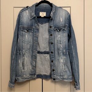 Guess Distressed Light Wash Denim Jacket | Oversized Vintage Streetwear